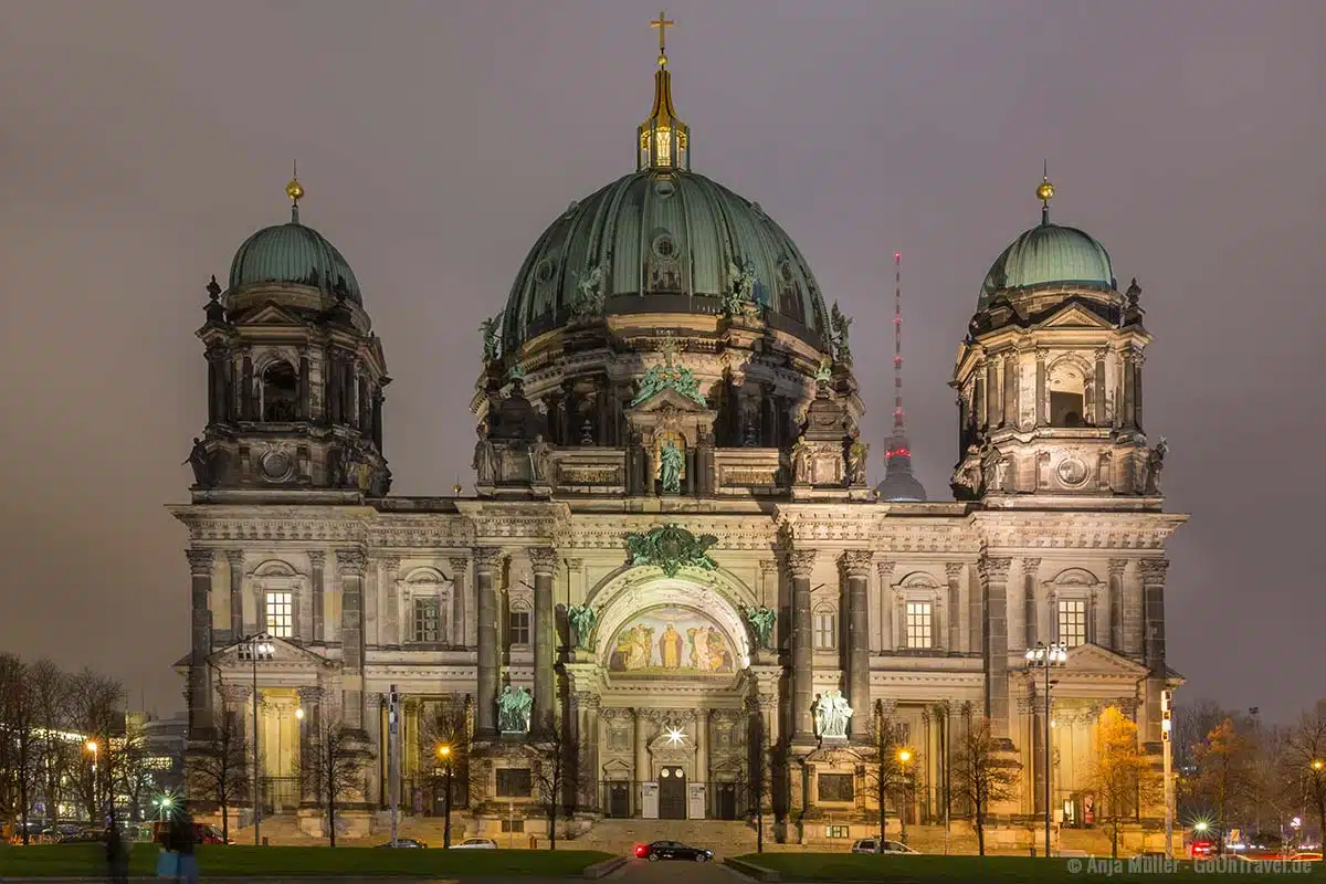Umzug von der Schweiz nach Berlin Backup,Umzug Deutschland,Umzug Berlin Backup